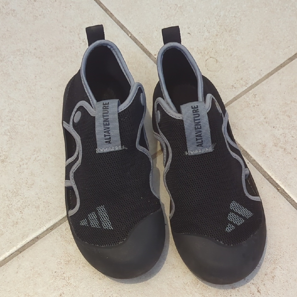 Adidas Boys Sandals-Like new